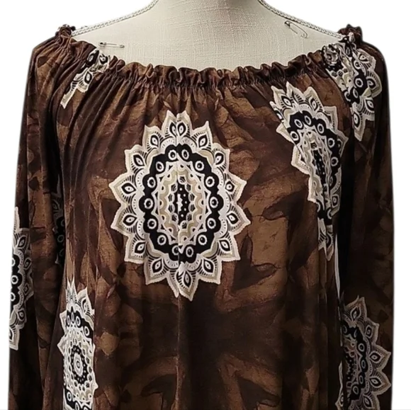 Brown Mandala Print Off-Shoulder Top - Picture 2 of 4